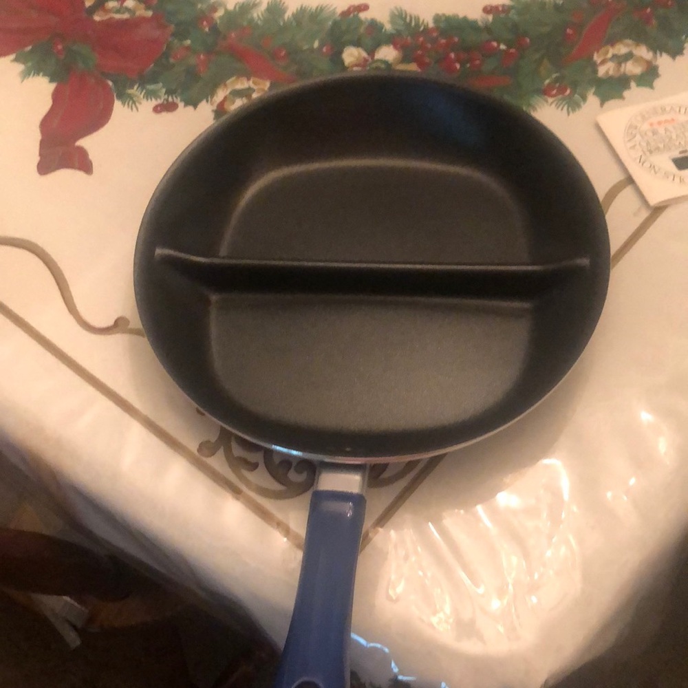 Rare vintage divided non stick fry pan